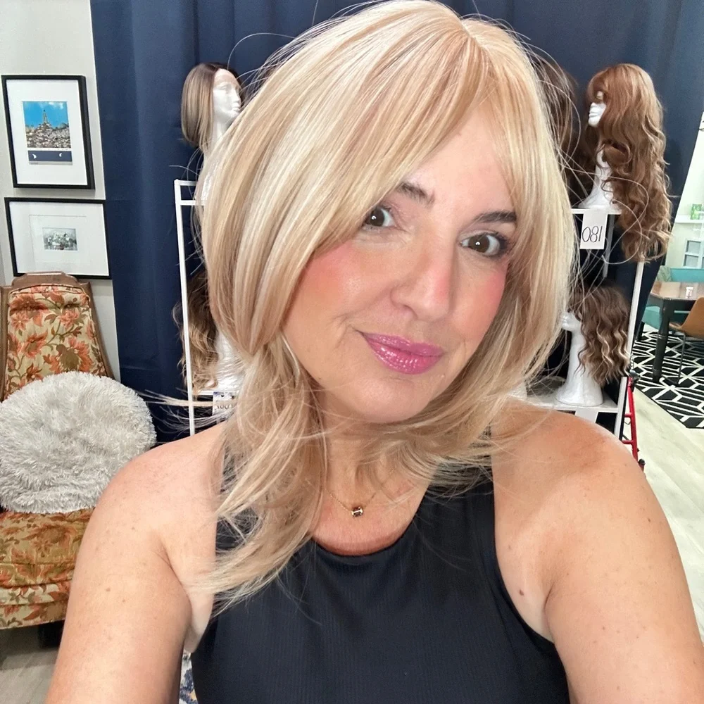 303 light Blonde Layered synthetic Wig 10-12” - Picture 4 of 4